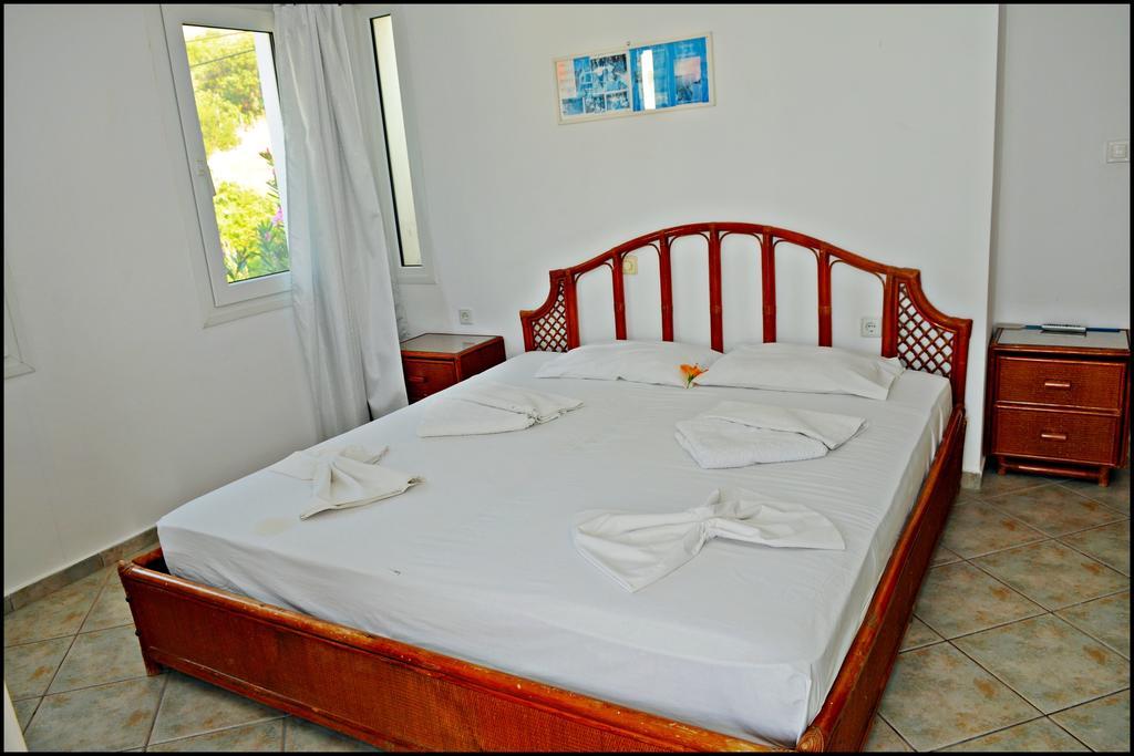 Posidonio Hotel Klima  Habitación foto